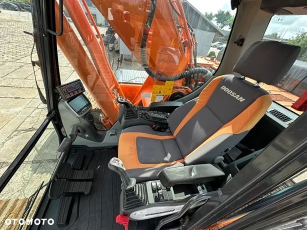 Doosan DX 300 LC-3 - 27