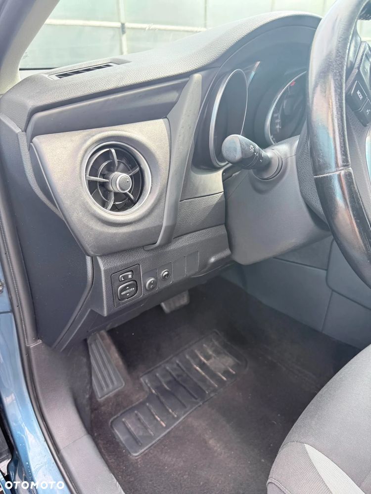 Toyota Auris 1.8 HSD Luna - 16