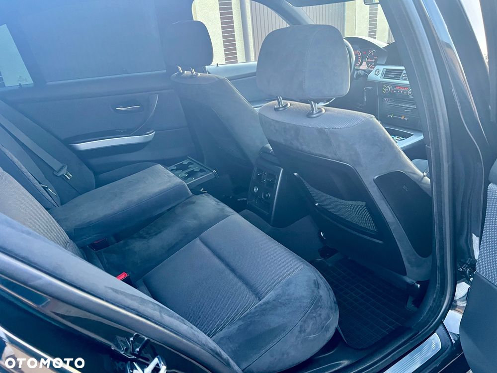 BMW Seria 3 320d - 16