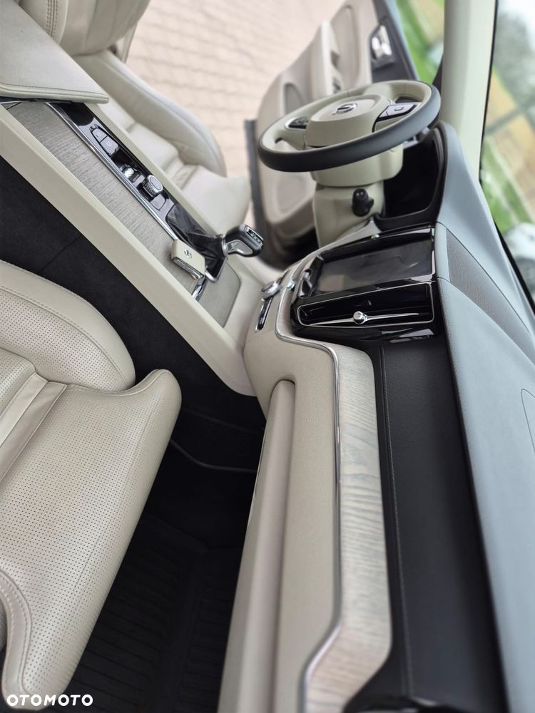 Volvo XC 60 D5 AWD Inscription - 11