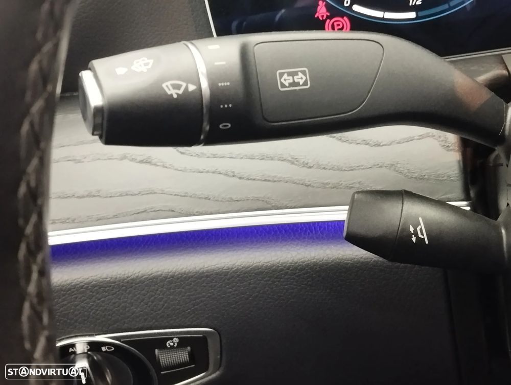 Mercedes-Benz E 220 d AMG Line - 33