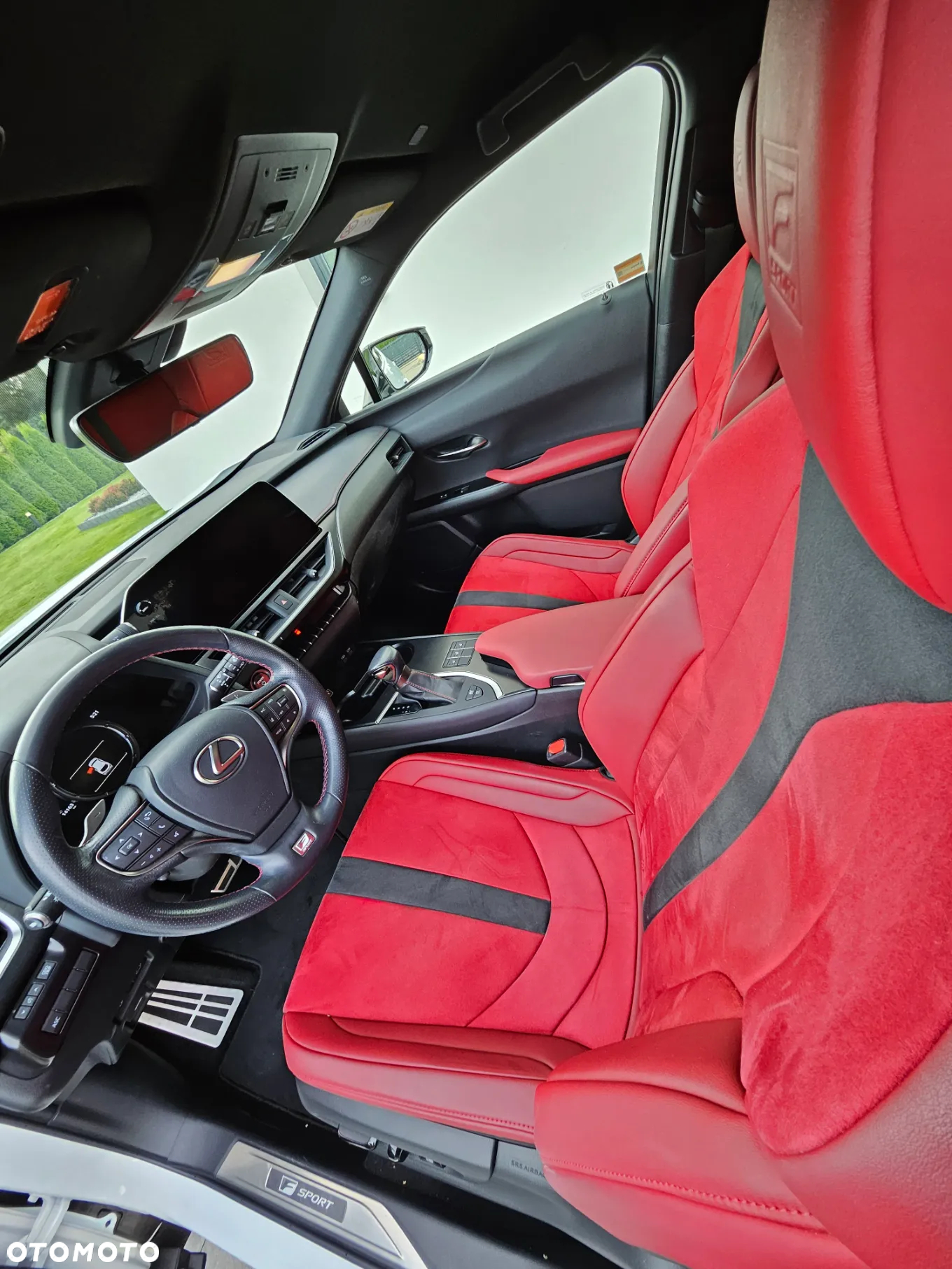 Lexus UX 250h GPF F Sport 2WD - 9