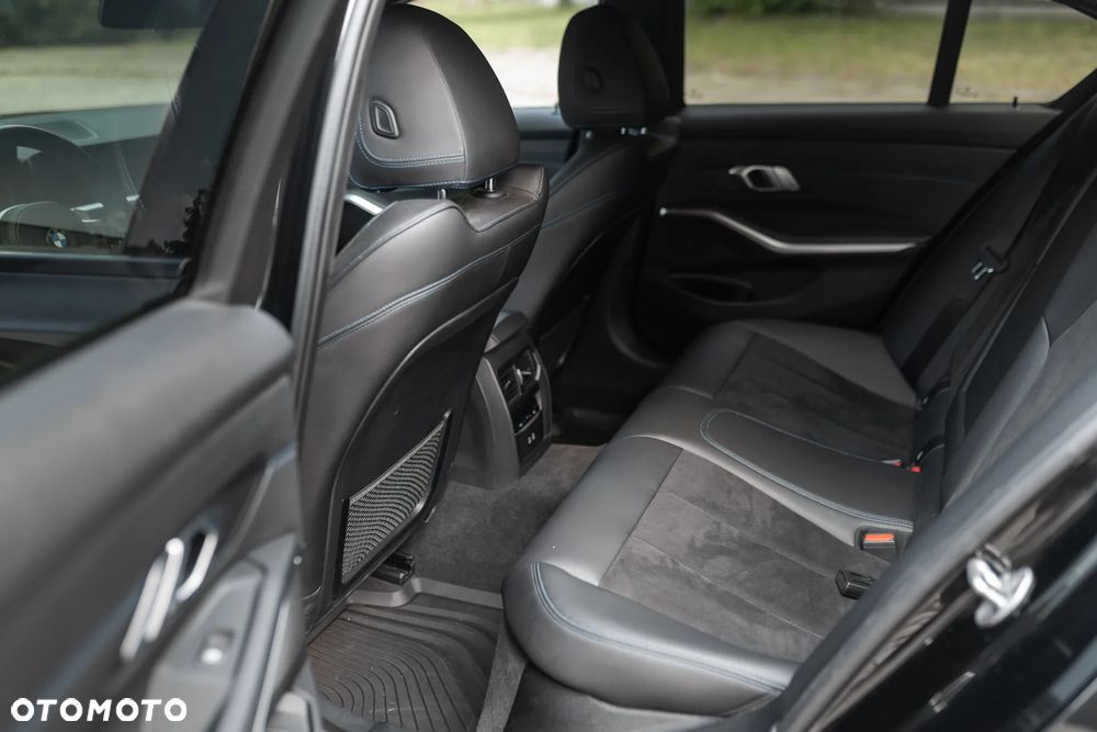 BMW Seria 3 M340i xDrive mHEV sport - 15