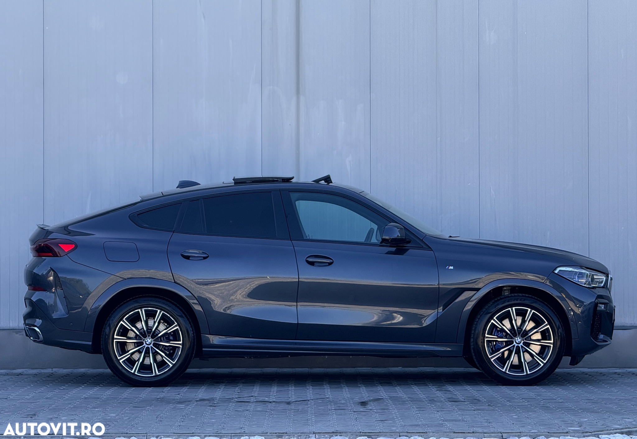 BMW X6 xDrive40i - 10