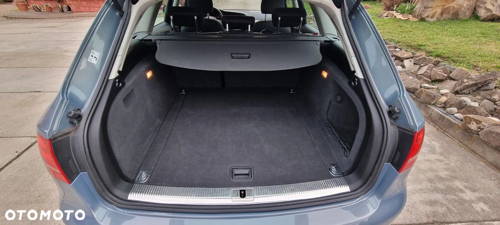 Audi A4 Avant 2.0 TDI DPF quattro Attraction - 26