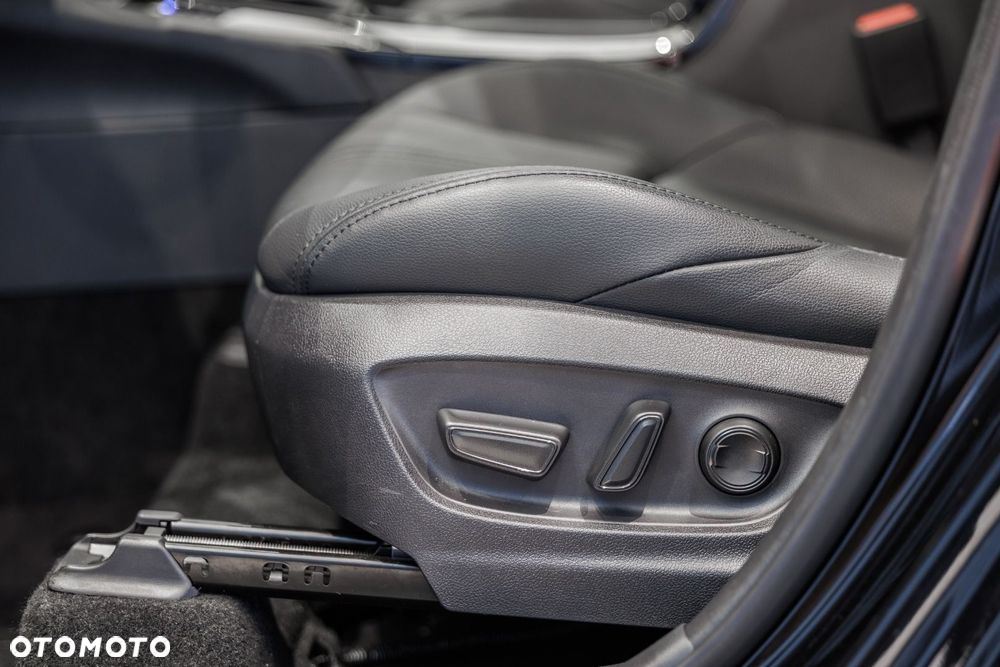 Toyota Corolla Cross - 31