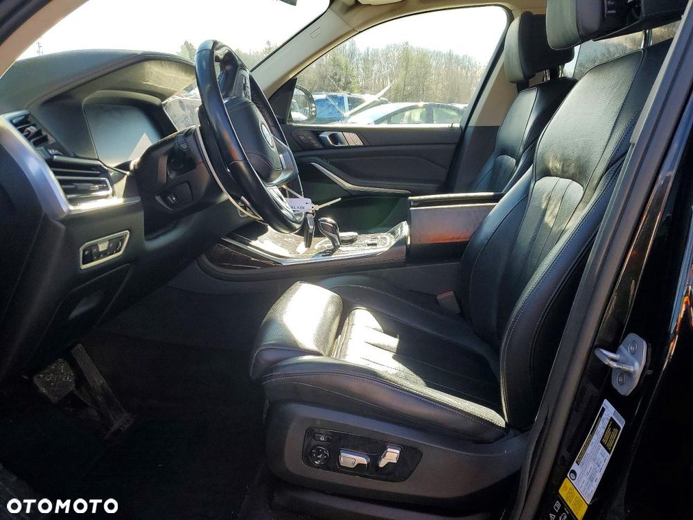 BMW X7 xDrive40i - 8