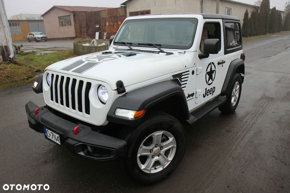 Jeep Wrangler - 4