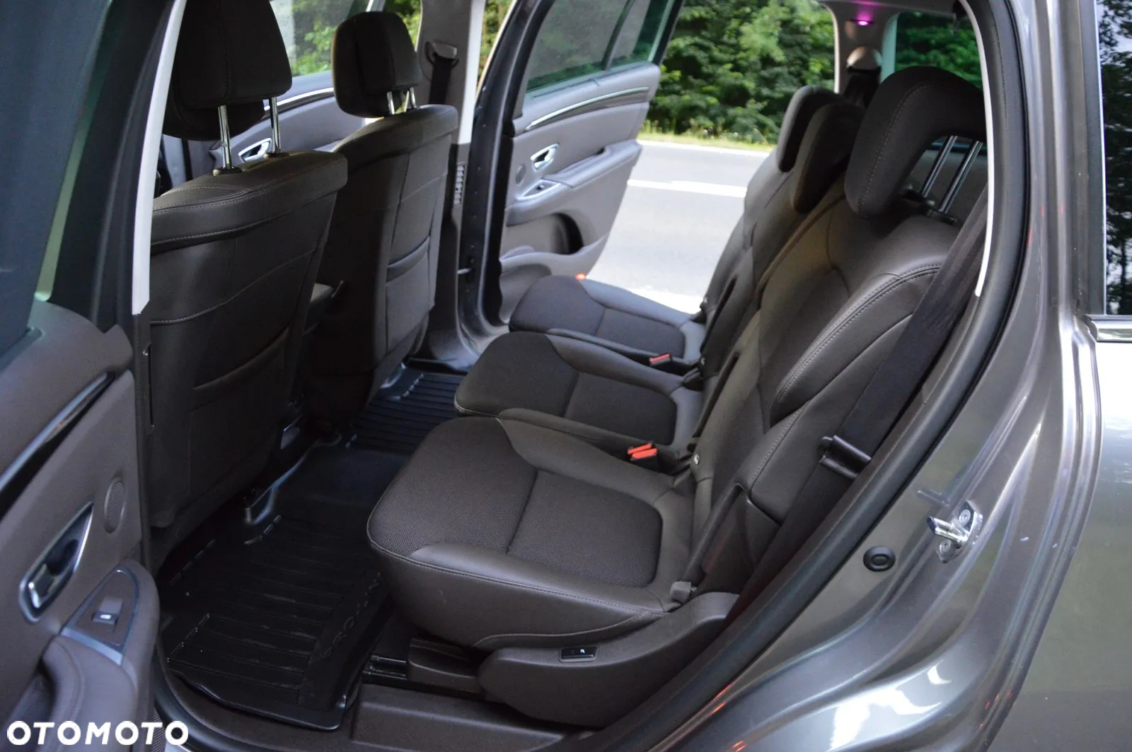 Renault Espace 1.6 dCi Energy Magnetic EDC - 16