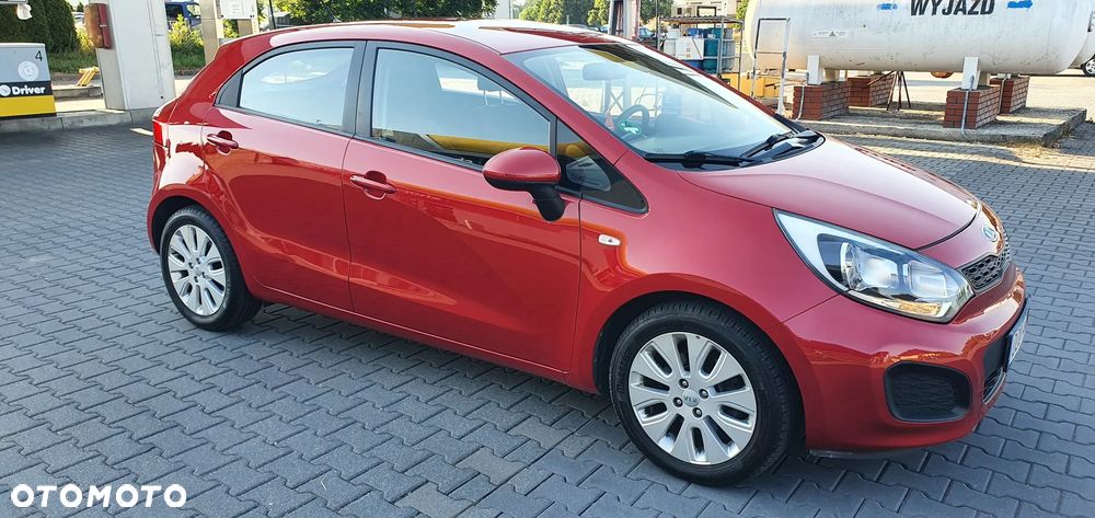 Kia Rio 1.4 Edition 7 - 8