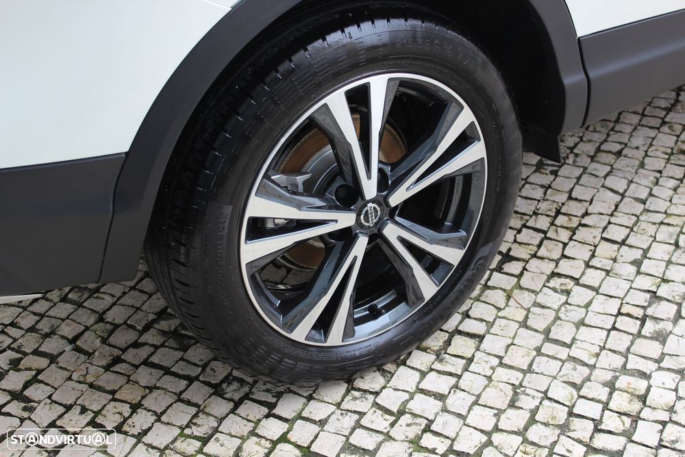 Nissan Qashqai 1.3 DIG-T N-Connecta - 12
