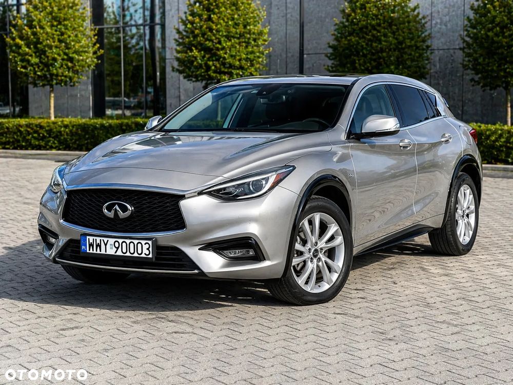 Infiniti QX30 - 1