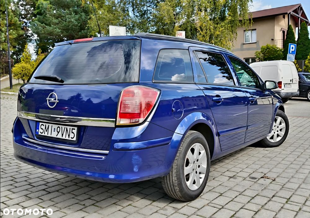 Opel Astra 1.4 Caravan Cosmo - 4