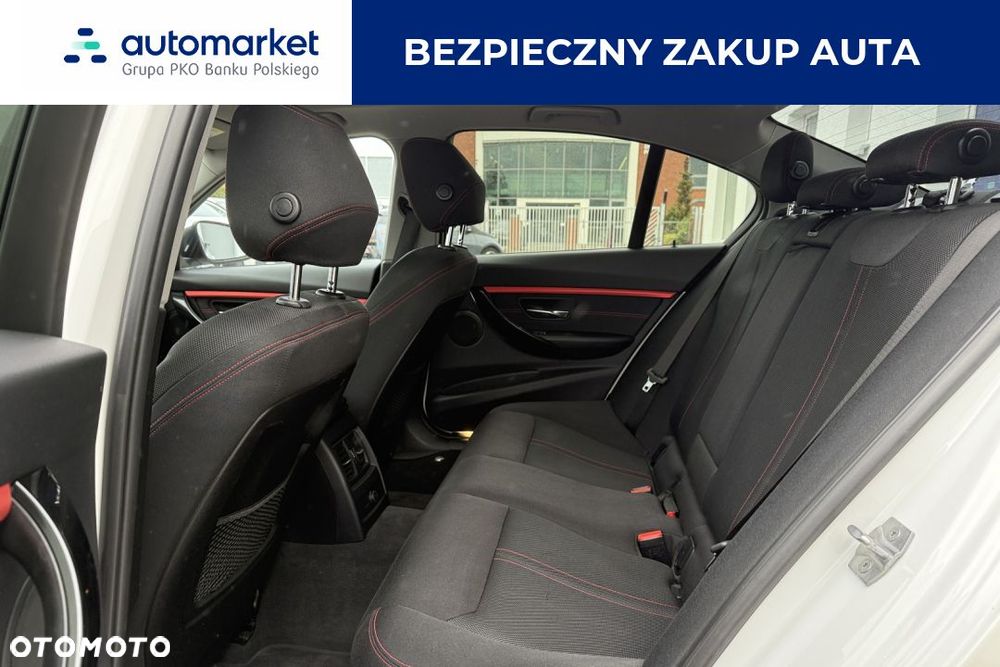 BMW Seria 3 320d xDrive Sport Line - 10