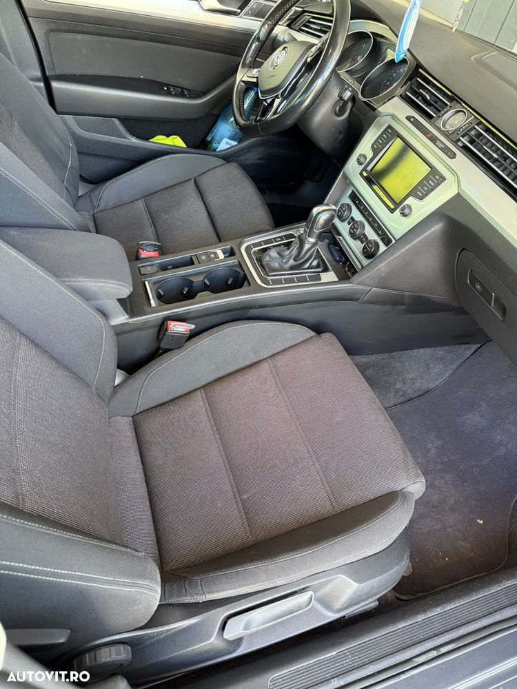 Volkswagen Passat 2.0 TDI DSG Comfortline - 7