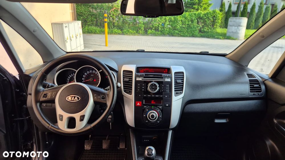 Kia Venga 1.4 CVVT Black Collection - 6