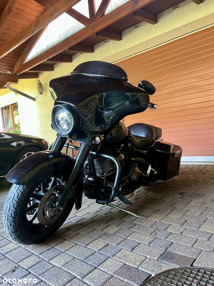 Harley-Davidson Touring Street Glide - 8