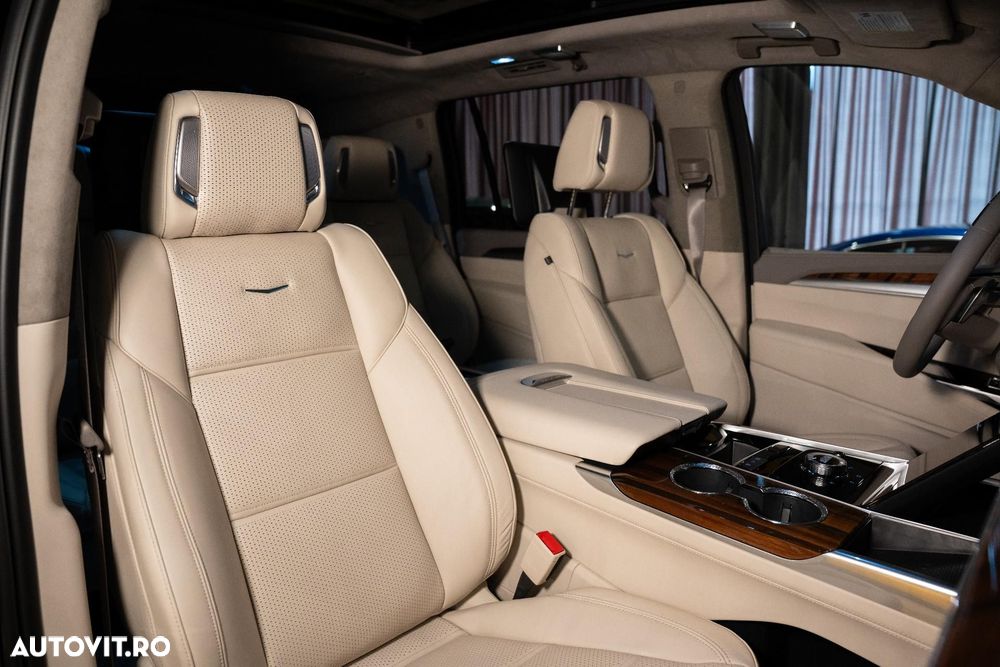 Cadillac Escalade - 33