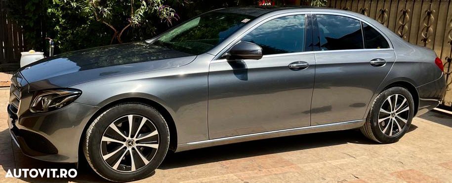 Mercedes-Benz E 200 4MATIC Aut. - 4