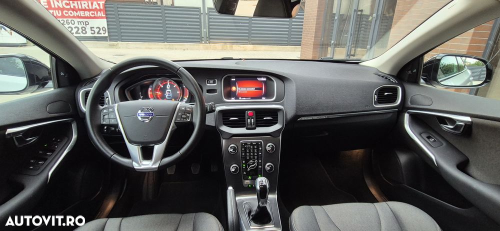 Volvo V40 D3 - 6