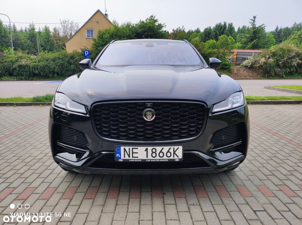 Jaguar F-Pace P250 AWD R-Dynamic Black - 25