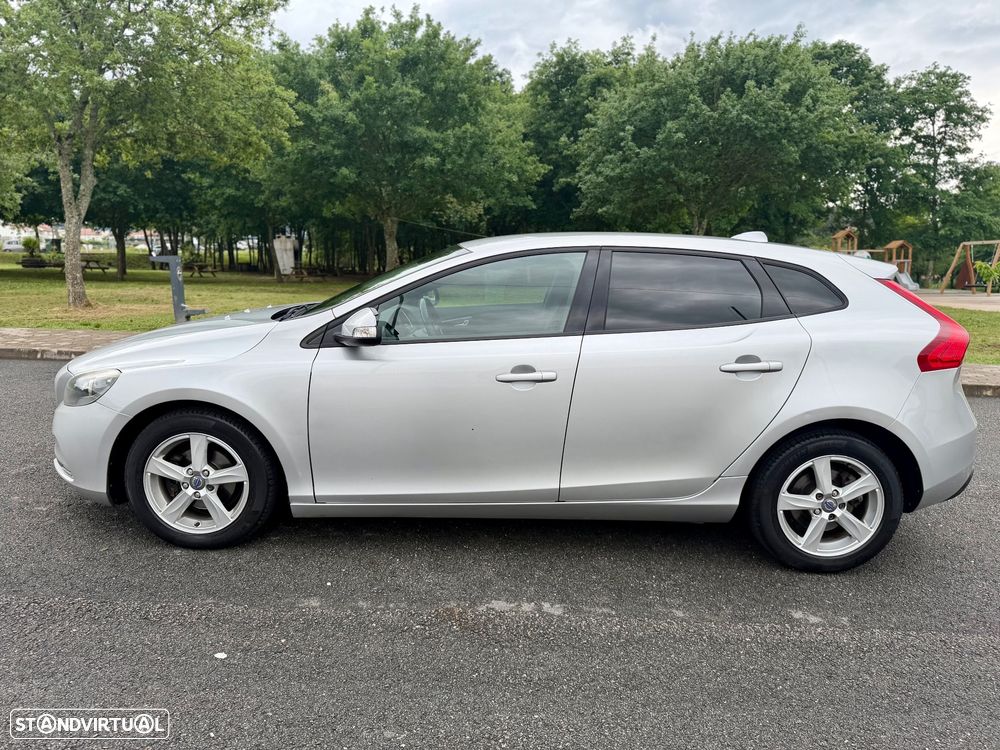 Volvo V40 D2 - 7