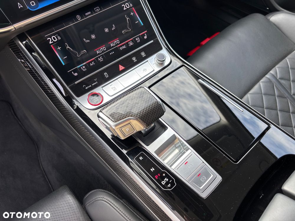 Audi S8 TFSI mHEV Quattro Tiptr - 32