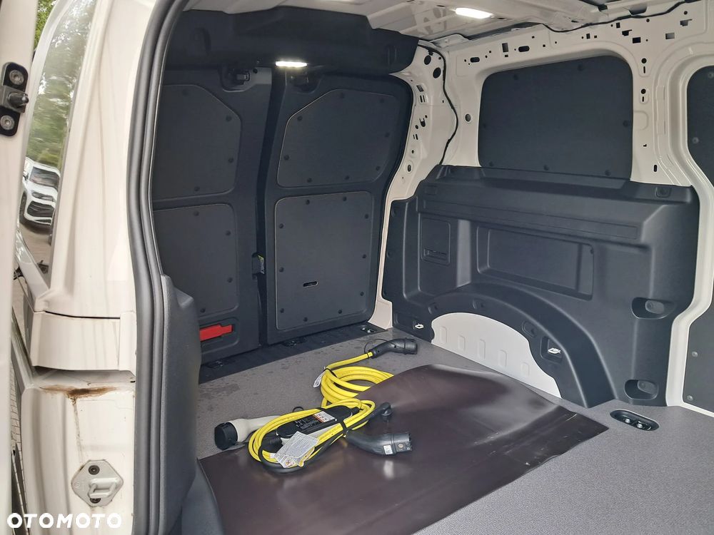 Volkswagen ID.Buzz - 10