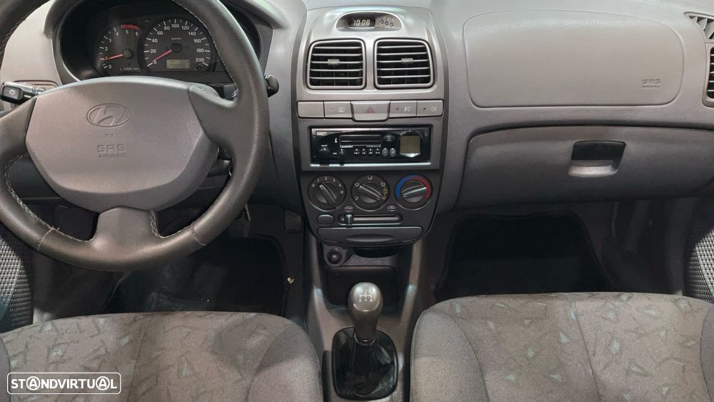 Hyundai Accent 1.5 CRDi Confort - 9