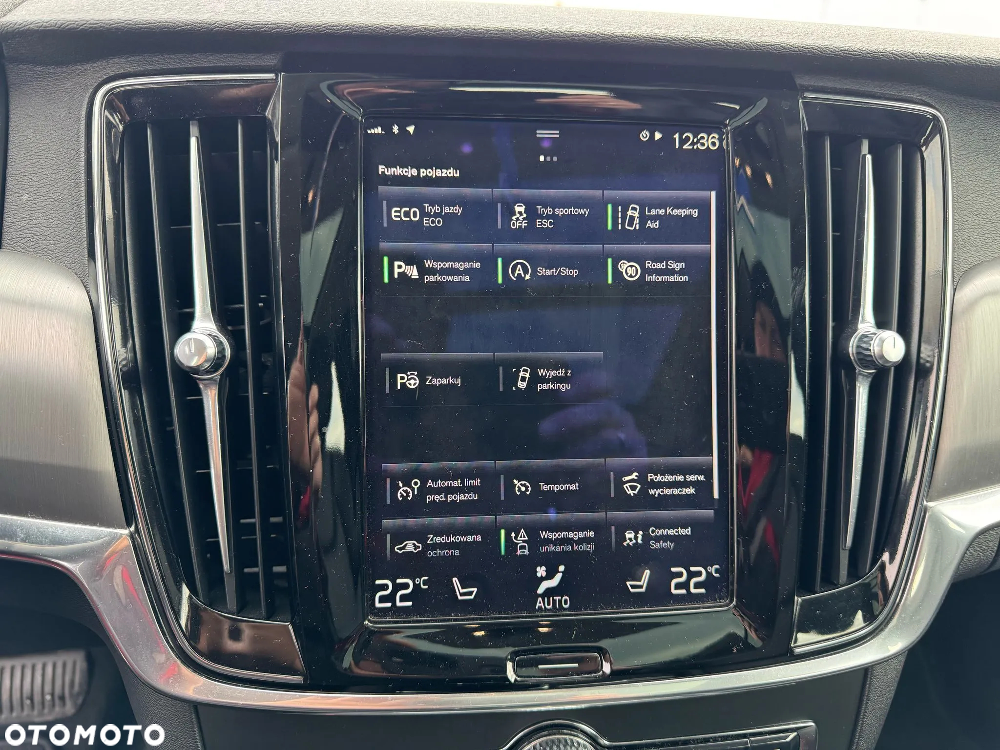 Volvo V90 D4 SCR Momentum - 21