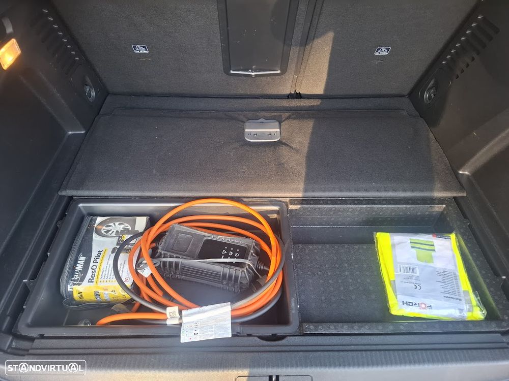 Peugeot 3008 1.6 Hybrid4 GT Pack e-EAT8 - 45