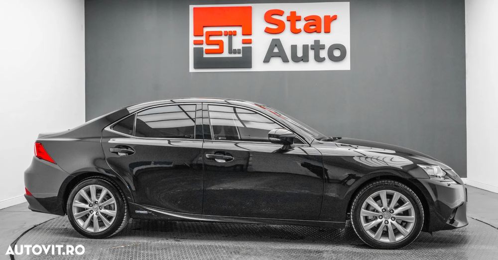 Lexus Seria IS 300h Aut. Executive - 10
