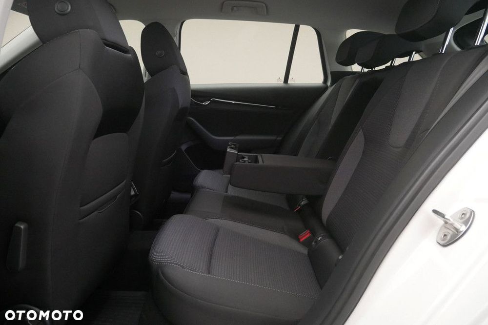 Skoda Octavia 1.5 TSI ACT Ambition - 15