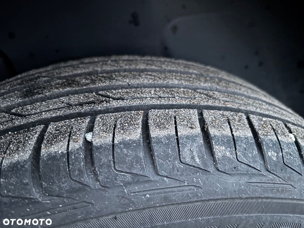 Peugeot 2008 PureTech 82 Style - 24