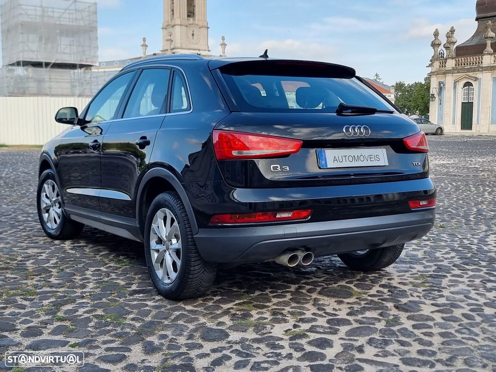 Audi Q3 2.0 TDI S-line - 4