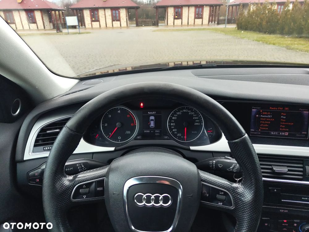 Audi A4 Avant - 22