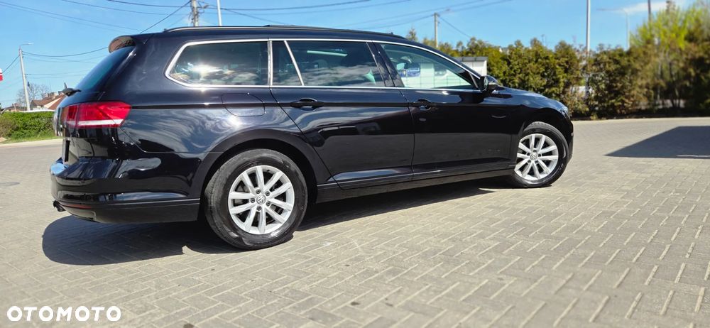 Volkswagen Passat Variant 2.0 TDI EVO Business DSG - 16