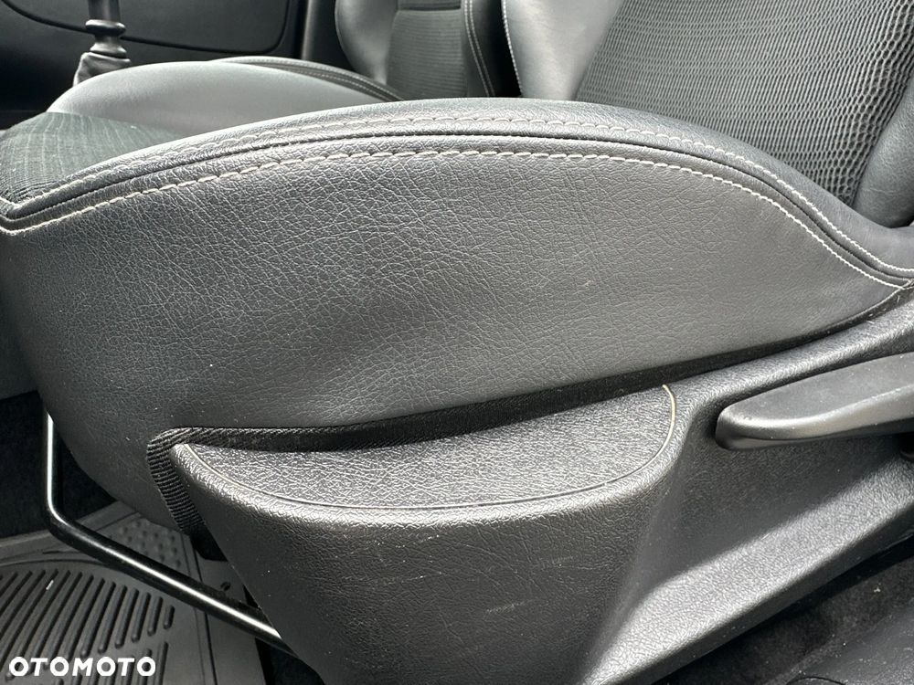 Peugeot 207 1.6 HDi Outdoor - 13