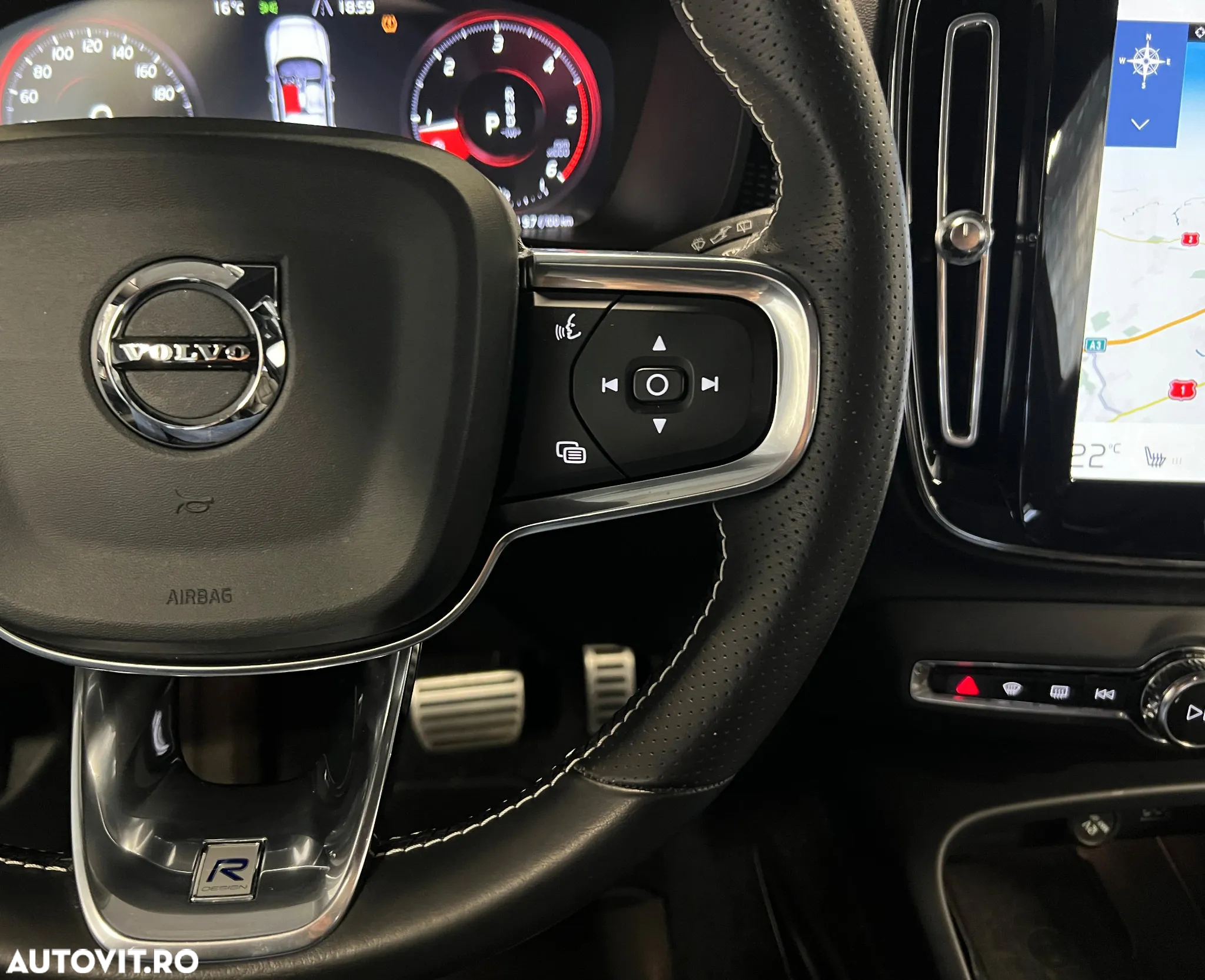 Volvo XC 40 D4 AWD Geartronic R-Design - 21