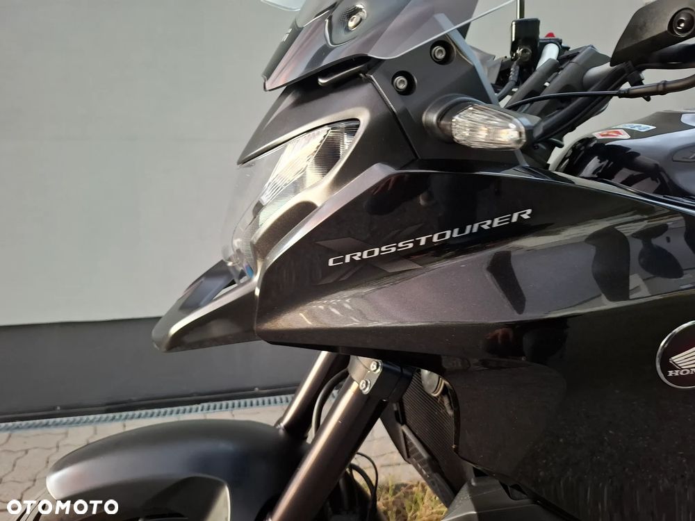 Honda VFR - 25