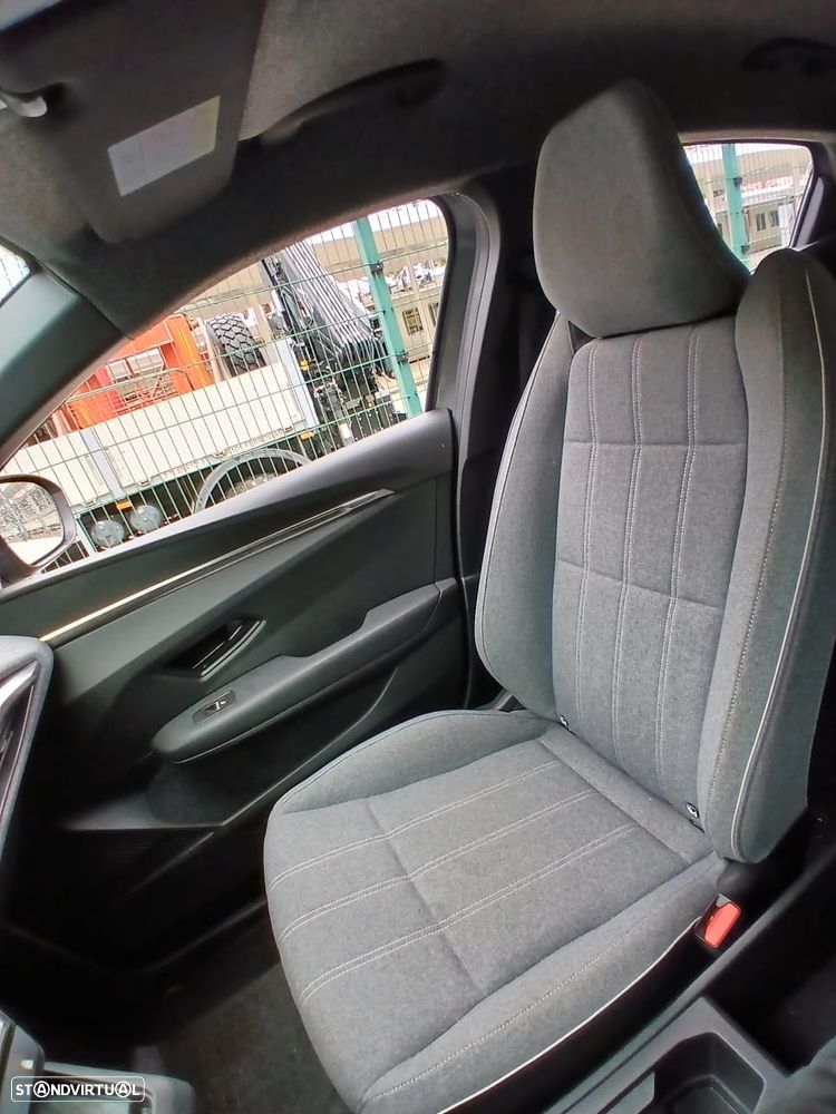 Renault Mégane E-Tech - 9