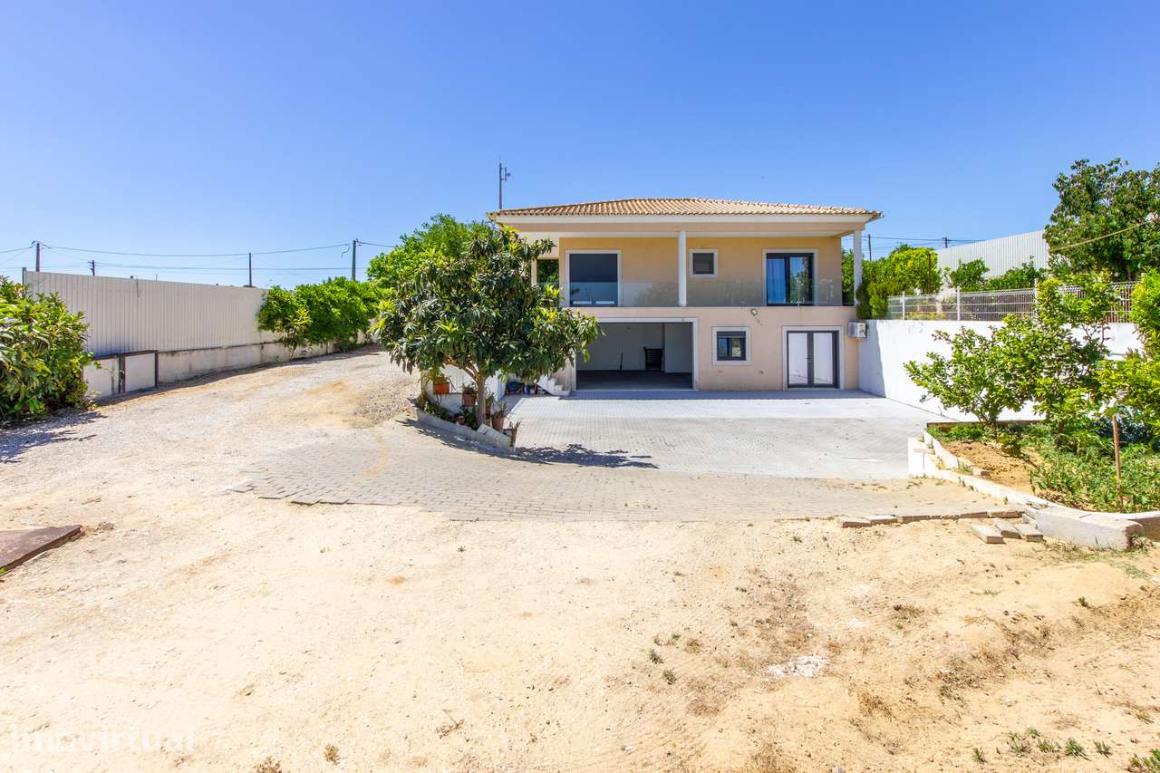 Moradia T2 com Garagem para 4 Viaturas  | Palhota – Pinhal Novo - Grande imagem: 3/27