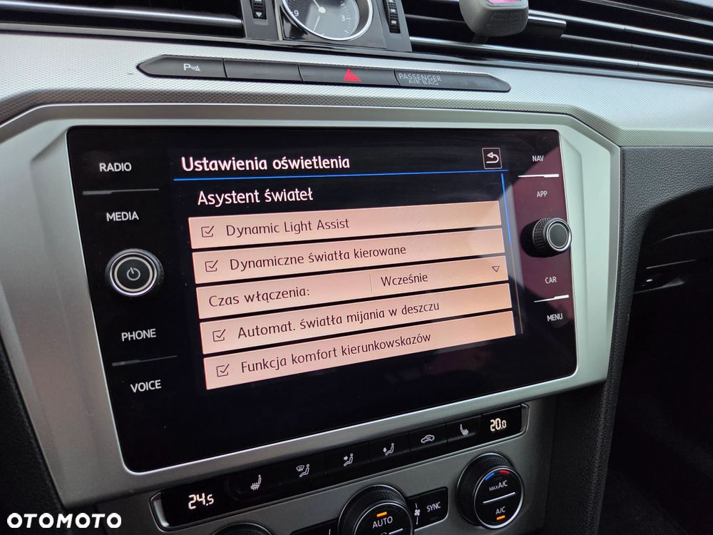 Volkswagen Passat 2.0 TDI SCR Trendline DSG - 20