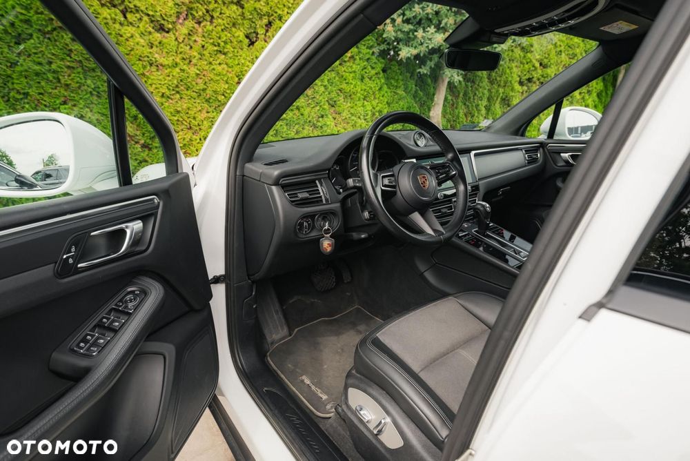 Porsche Macan Standard - 10