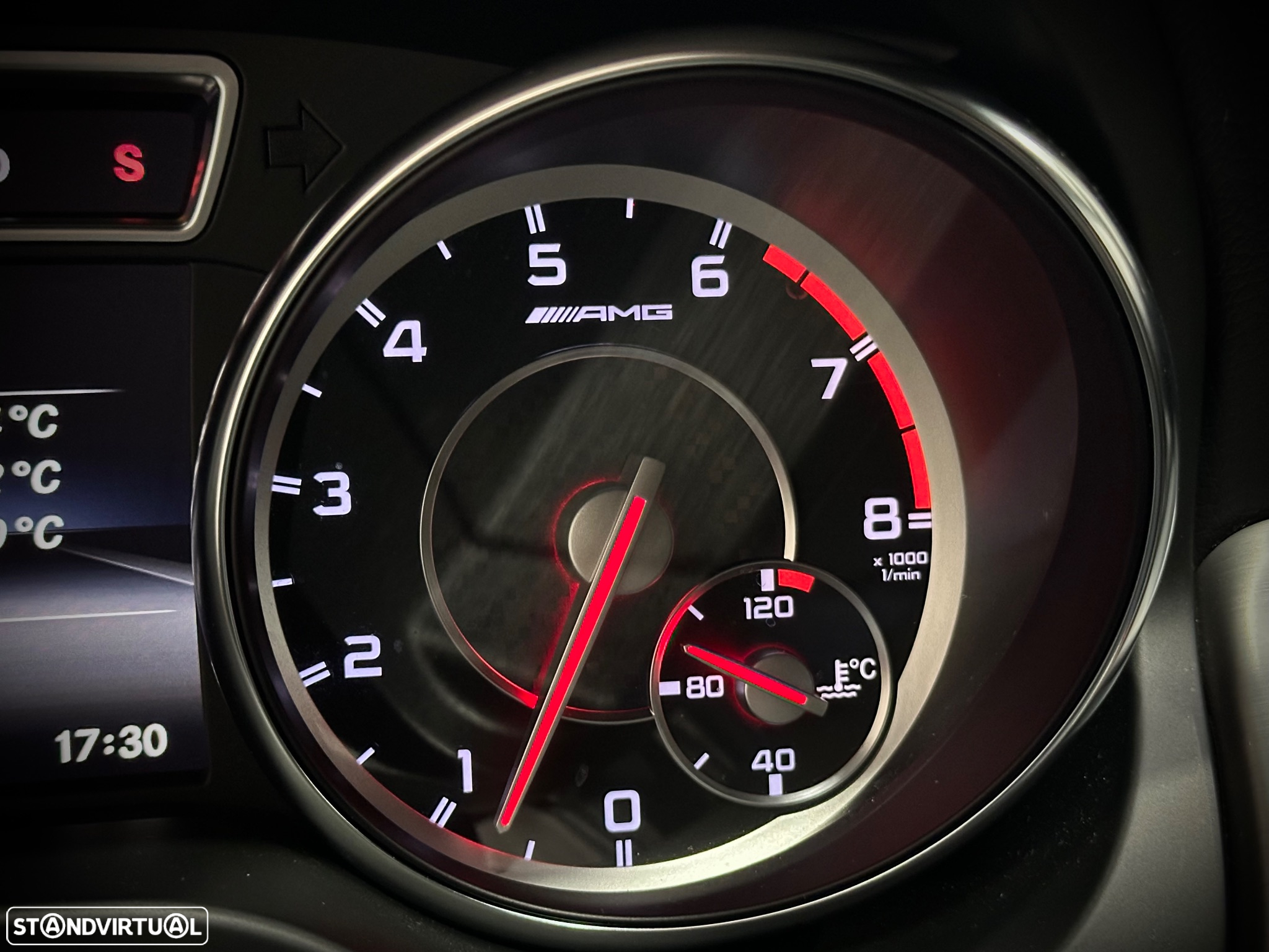 Mercedes-Benz CLA 45 AMG Shooting Brake 4Matic 7G-DCT - 30