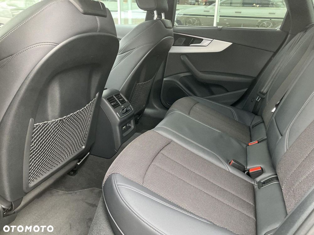 Audi A4 Avant 40 TDI mHEV Quattro S Line S tronic - 14
