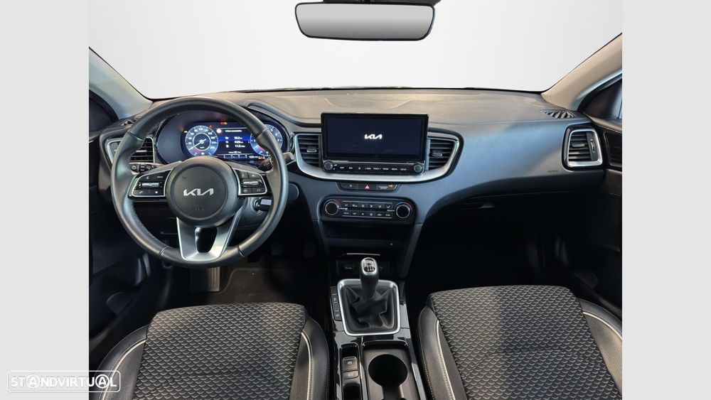 Kia Ceed SW - 10