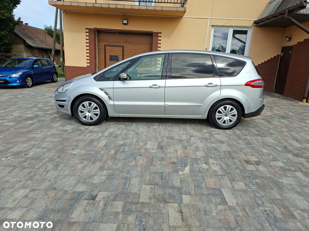 Ford S-Max 2011 photo 3