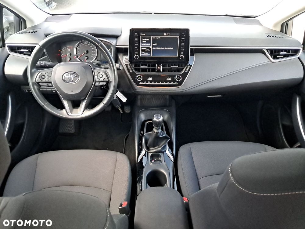 Toyota Corolla - 12