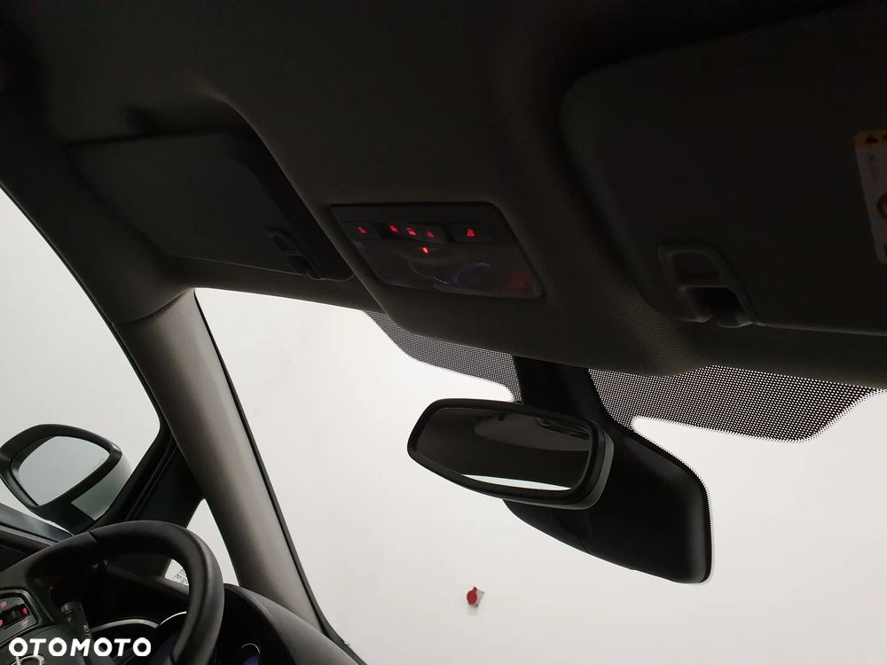 Opel Astra 1.4 T Cosmo S&S - 25